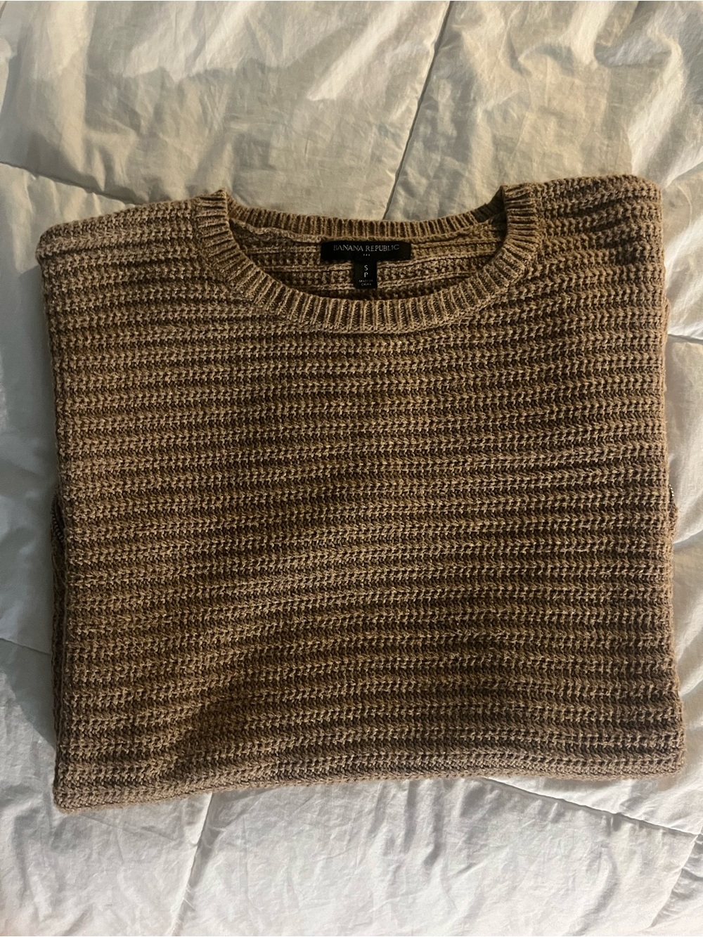 Banana Republic Men's Crewneck Sweater in Heathered Taupe